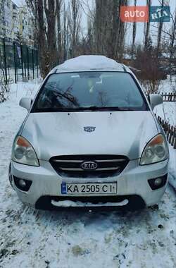 Минивэн Kia Carens 2010 в Киеве