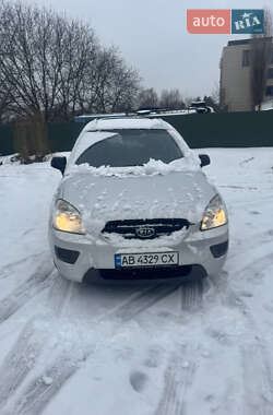Мінівен Kia Carens 2006 в Хмельницькому