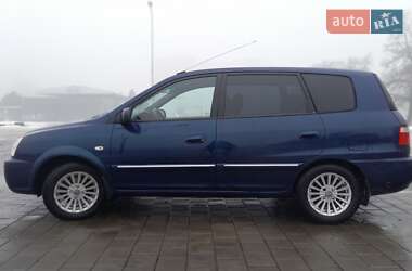 Мінівен Kia Carens 2006 в Черкасах