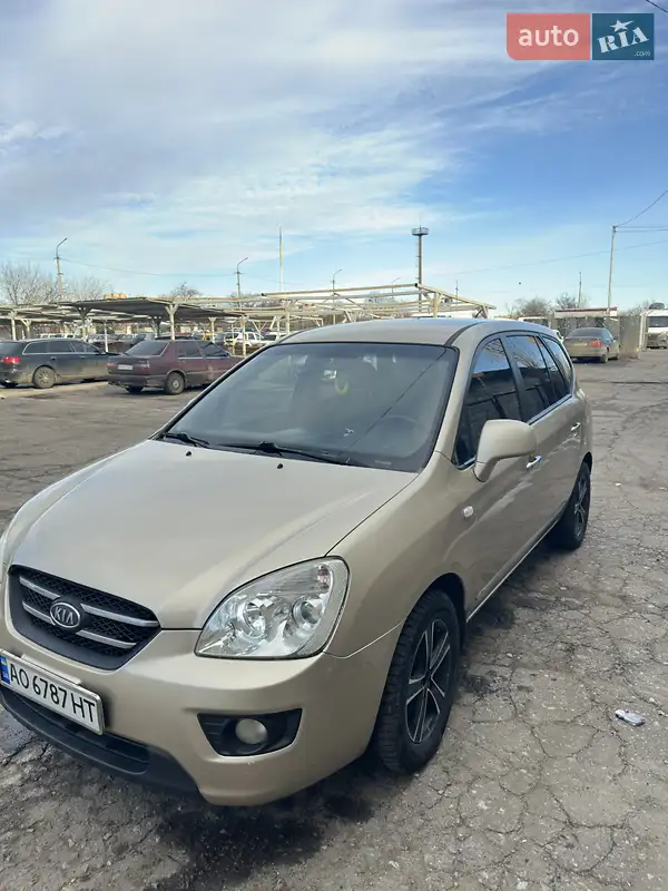 Kia Carens 2008