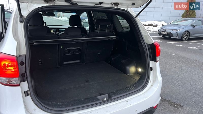 Мікровен Kia Carens 2013 в Коростені