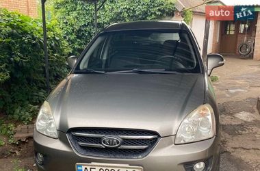 Микровэн Kia Carens 2010 в Кривом Роге