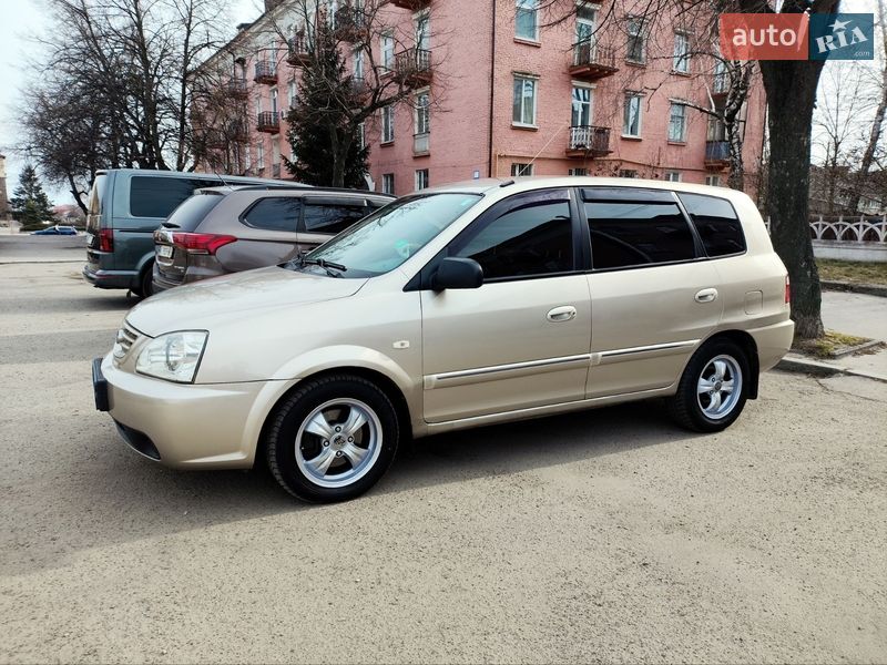 Kia Carens 2006