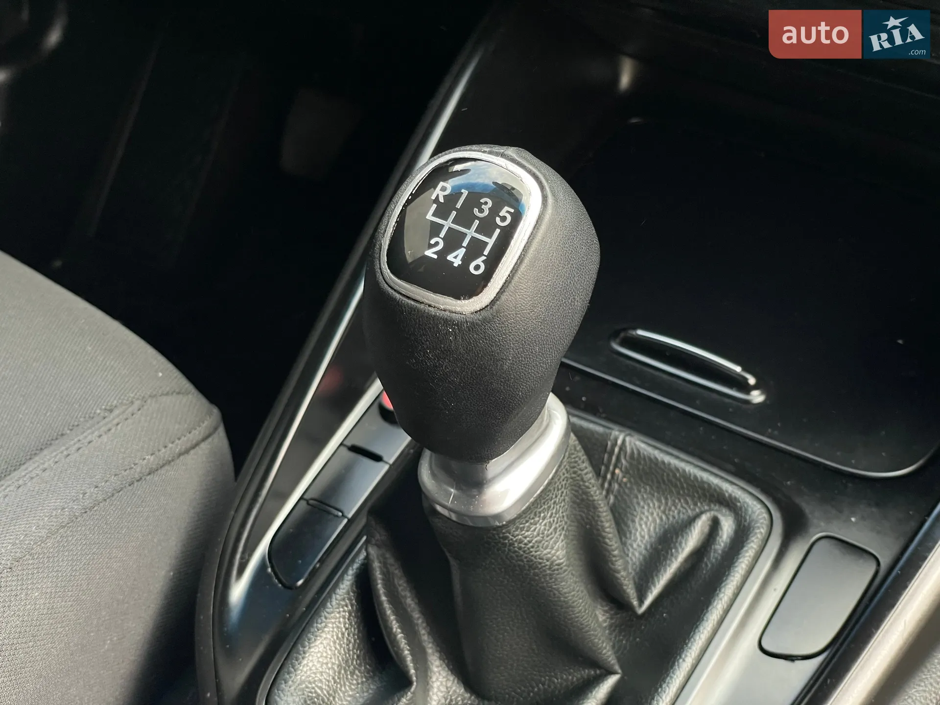 2013 Kia Carens - мініатюра 36