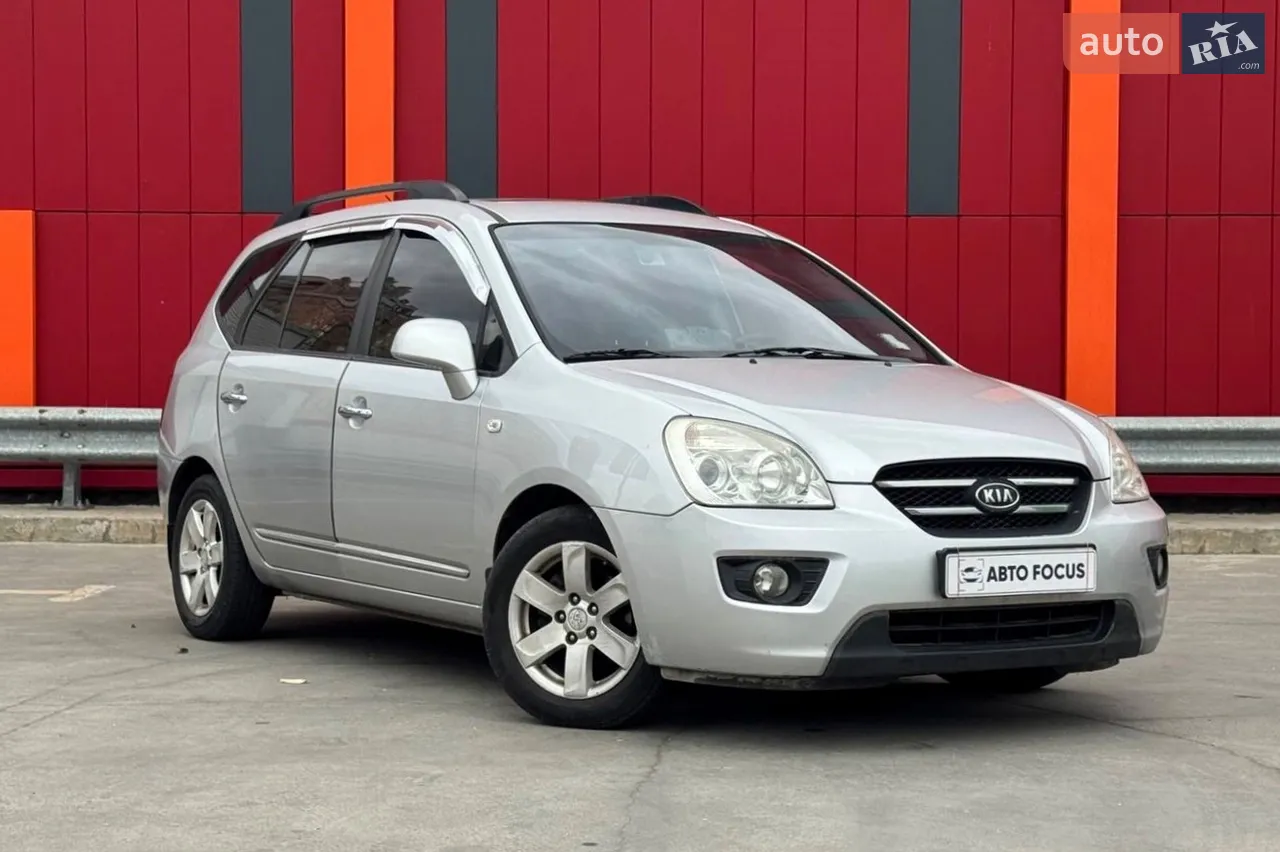 2010 Kia Carens - мініатюра 12