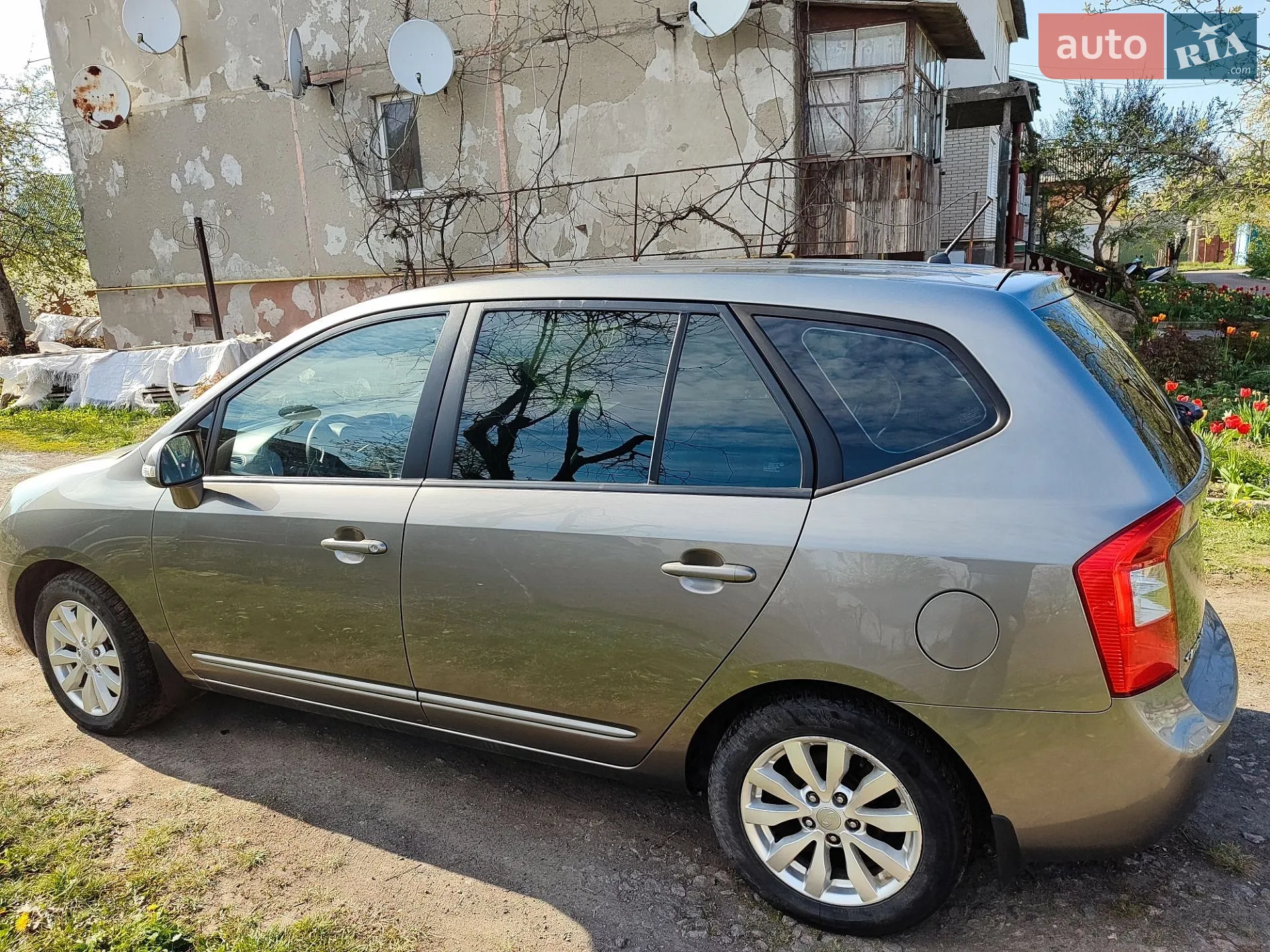 2011 Kia Carens - мініатюра 30