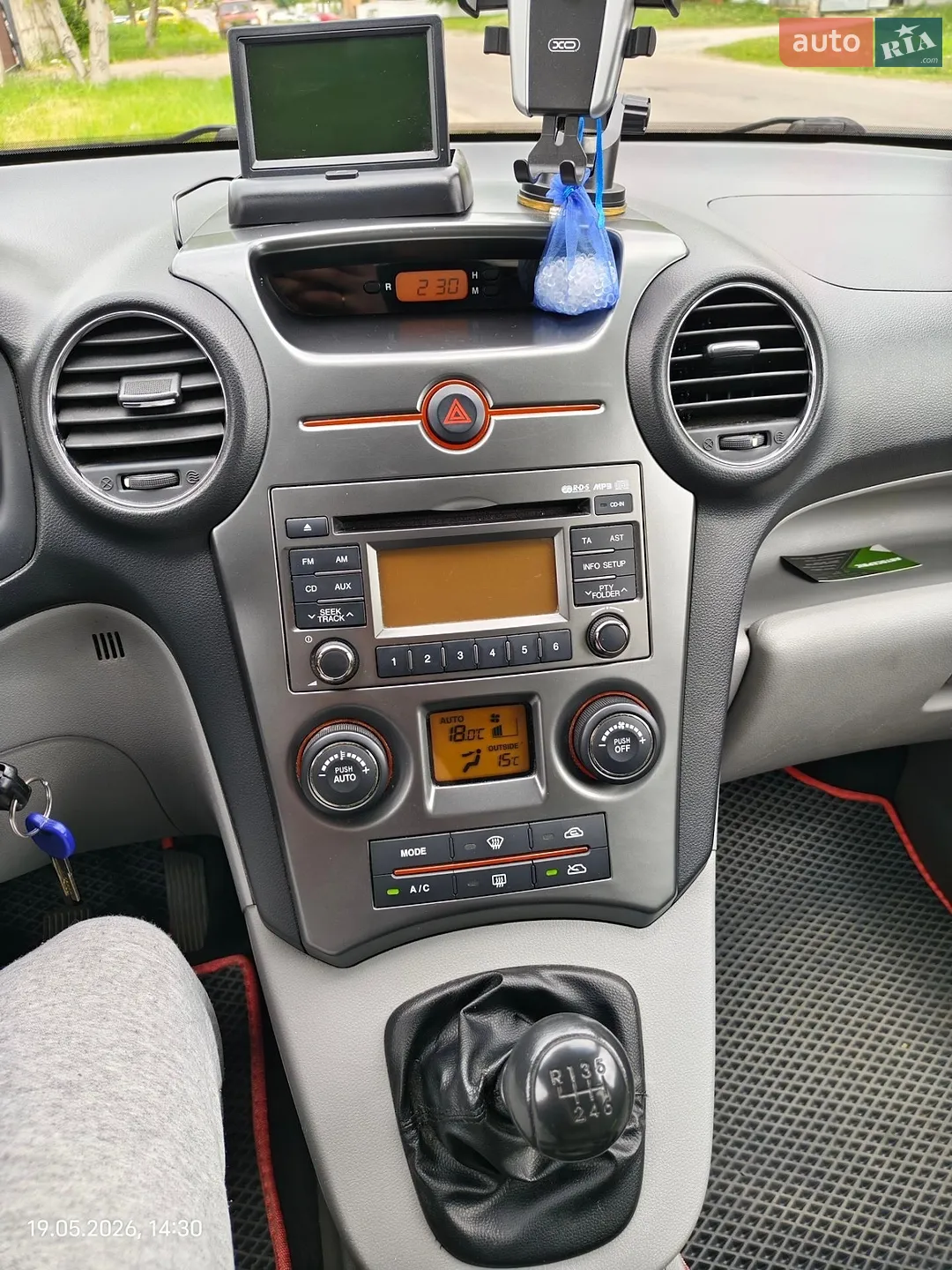 2011 Kia Carens - мініатюра 23
