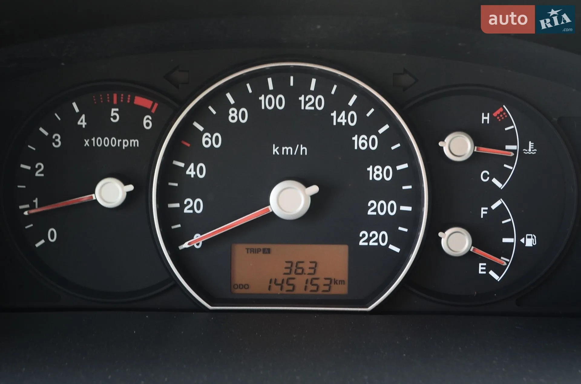 2011 Kia Carens - мініатюра 9