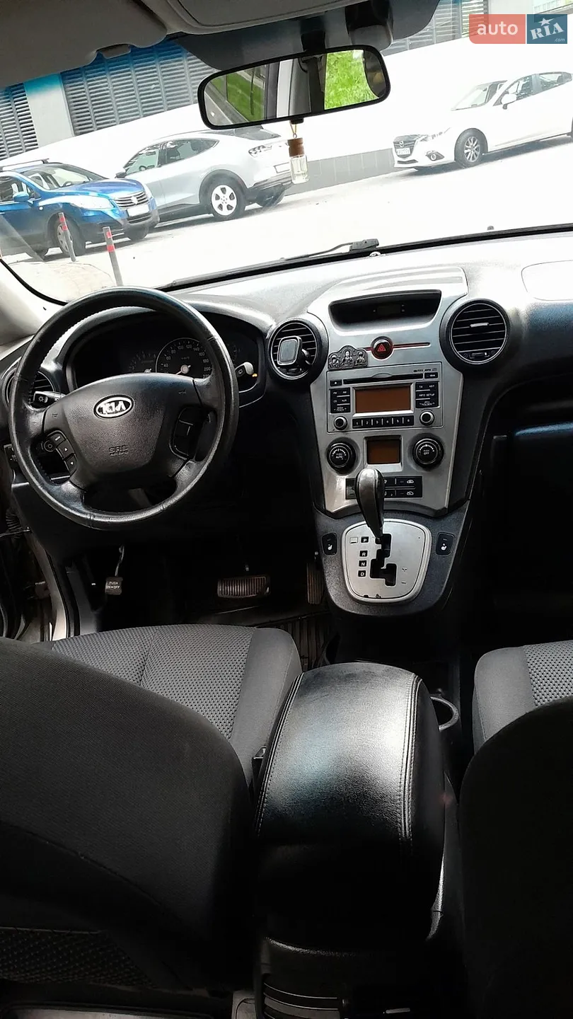 2010 Kia Carens - мініатюра 23
