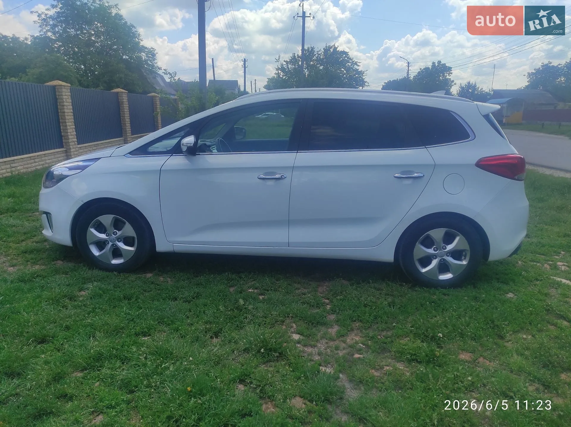 2015 Kia Carens - мініатюра 16