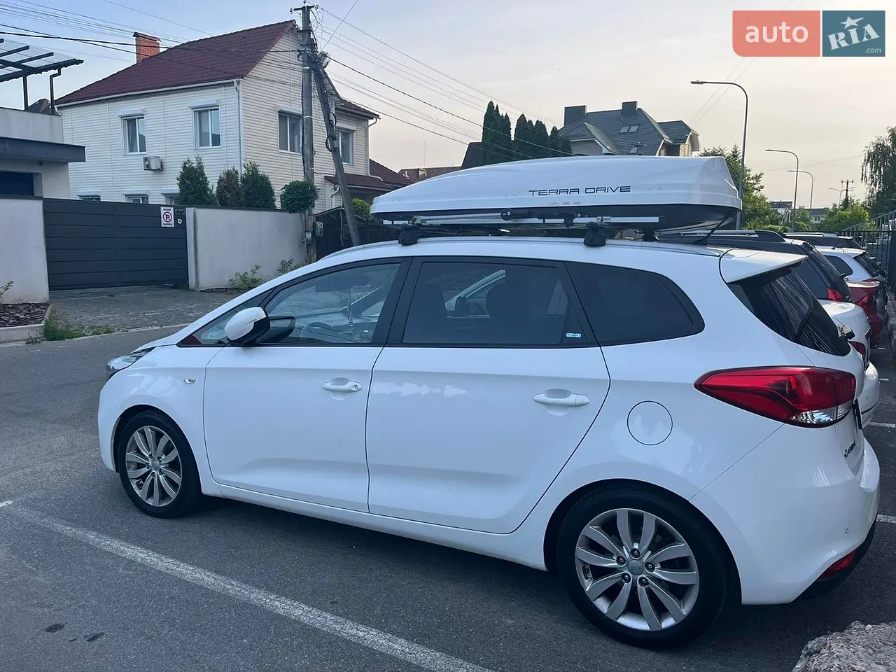 2016 Kia Carens - мініатюра 13