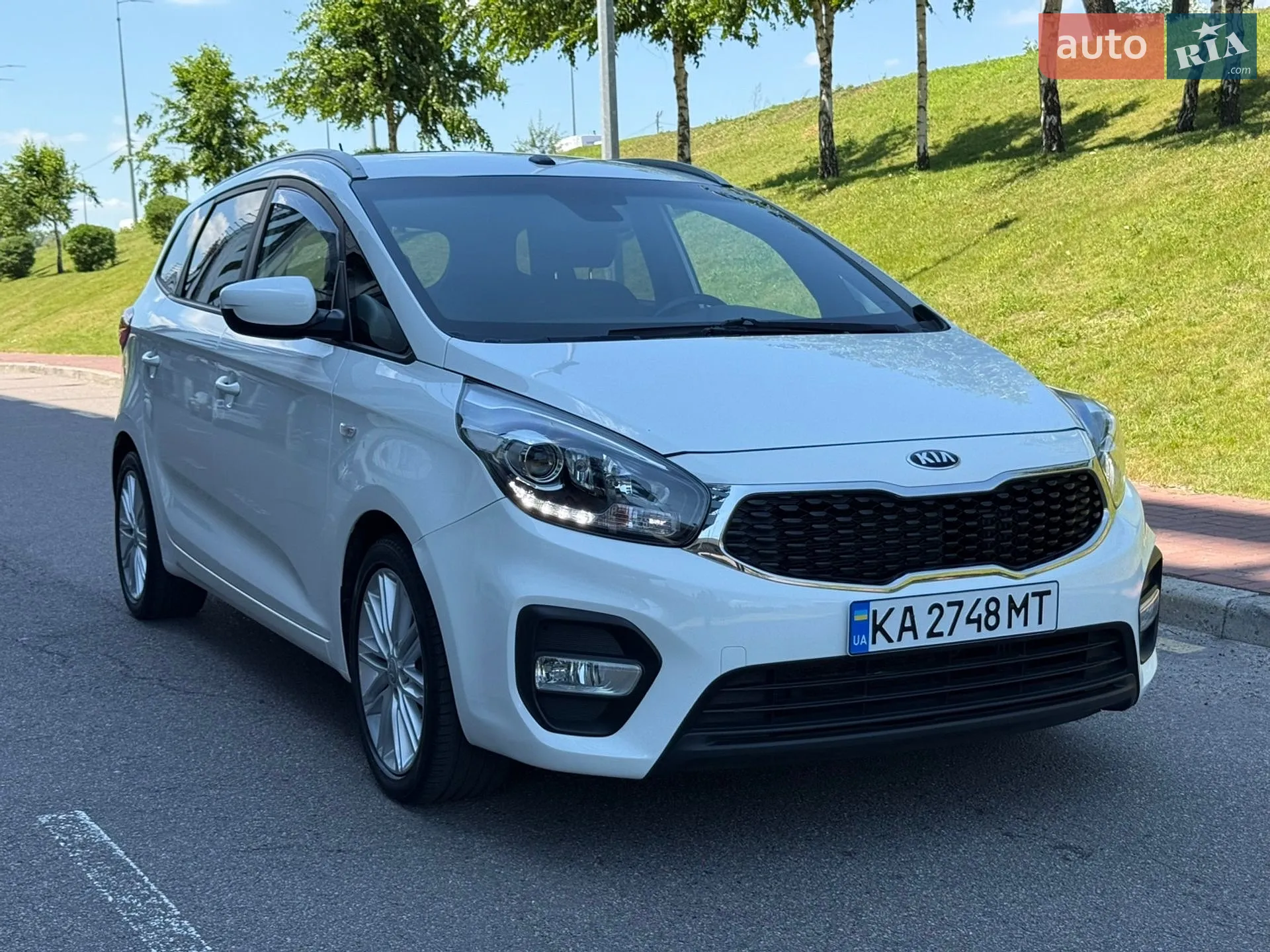 2017 Kia Carens - мініатюра 3
