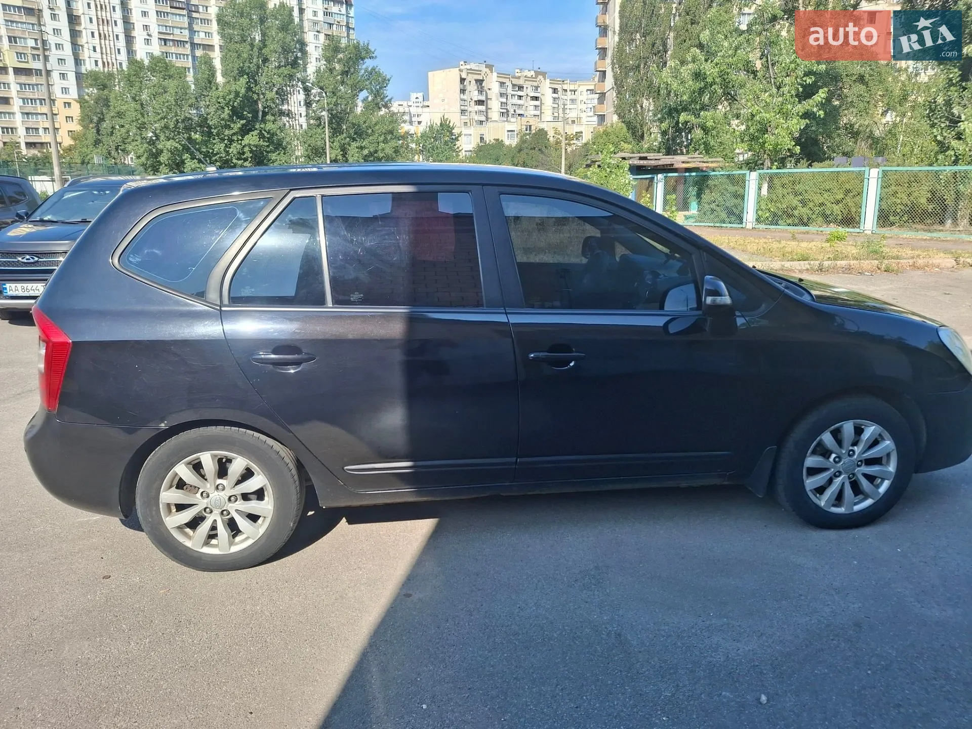 2010 Kia Carens - мініатюра 4