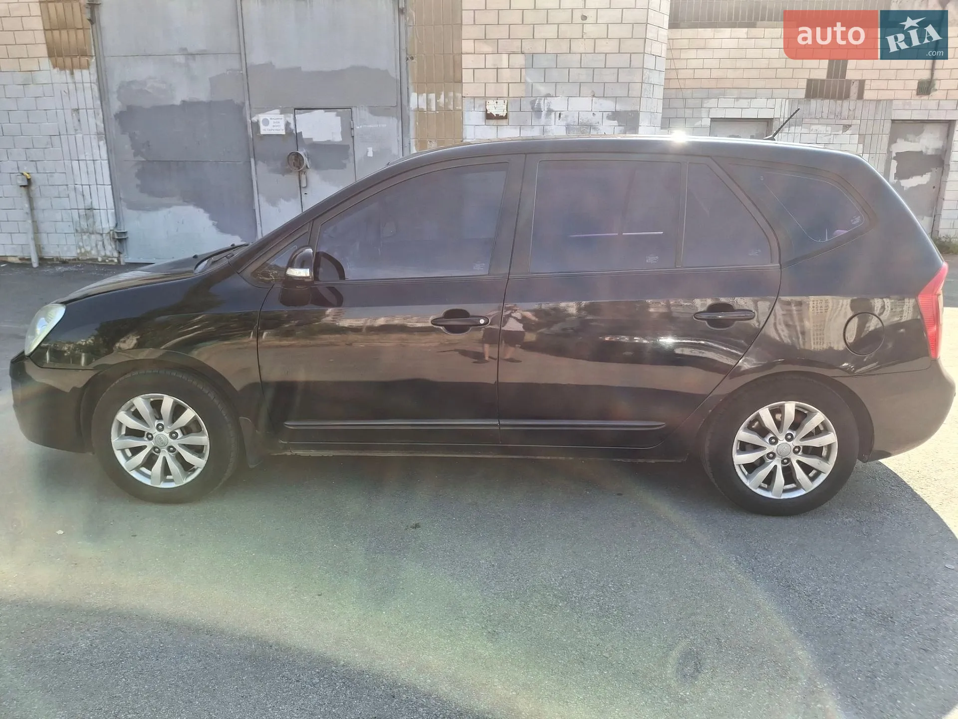 2010 Kia Carens - мініатюра 3
