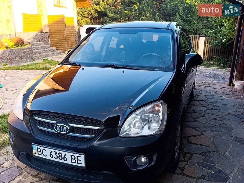 Kia Carens