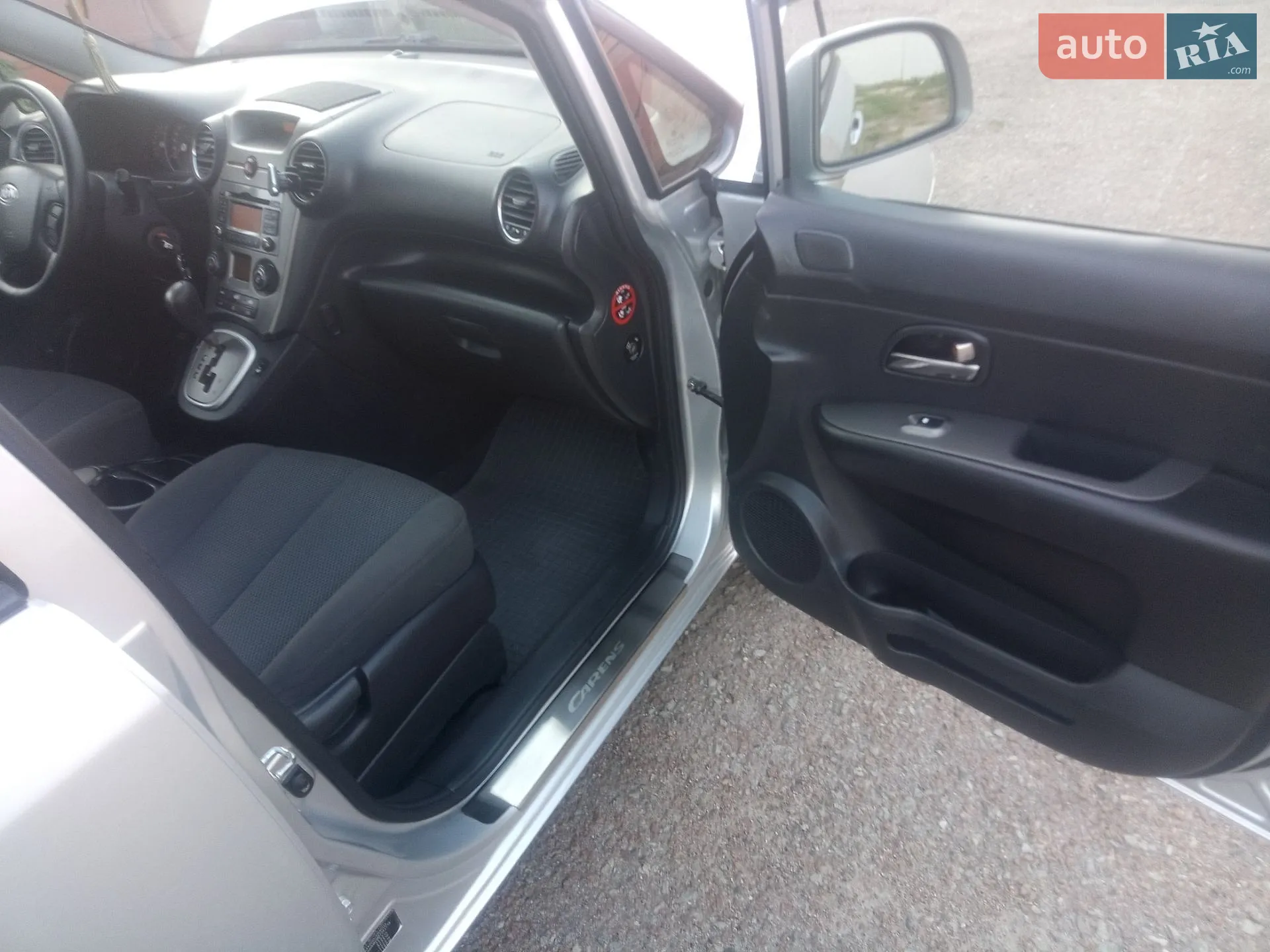 2011 Kia Carens - мініатюра 12