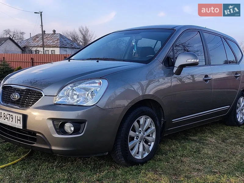 Kia Carens