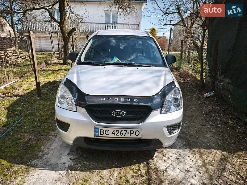 Kia Carens