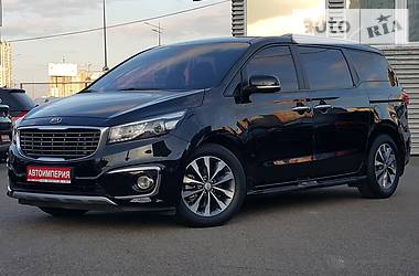 Мінівен Kia Carnival 2015 в 