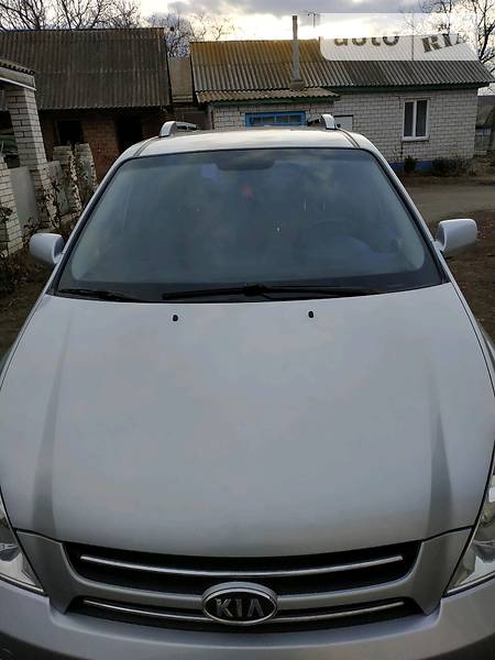Мінівен Kia Carnival 2007 в Бершаді