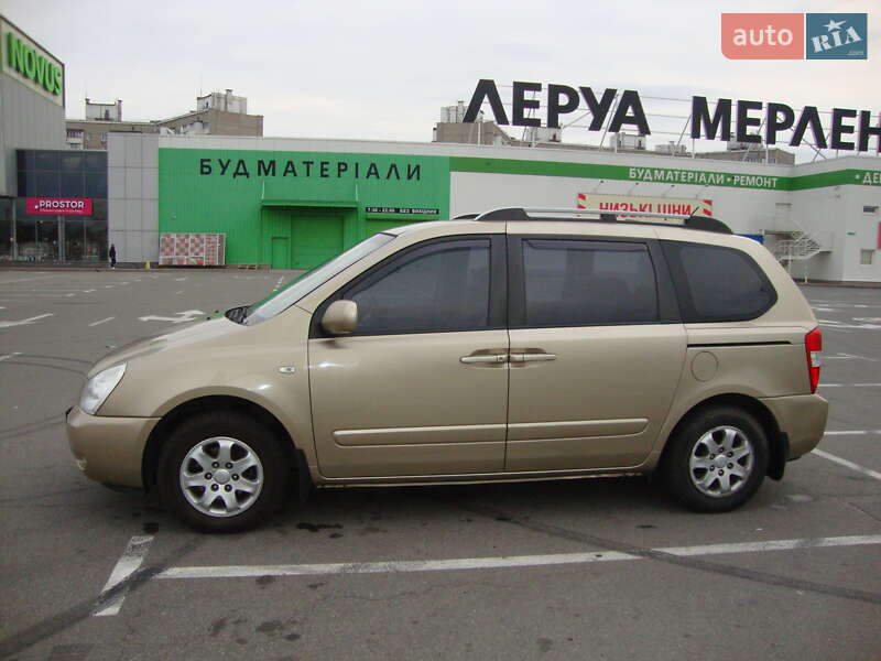 Мінівен Kia Carnival 2007 в Києві