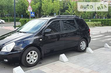 Минивэн Kia Carnival 2006 в Киеве