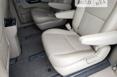 Минивэн Kia Carnival 2015 в Сумах