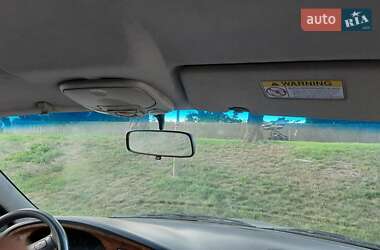 Минивэн Kia Carnival 2000 в 