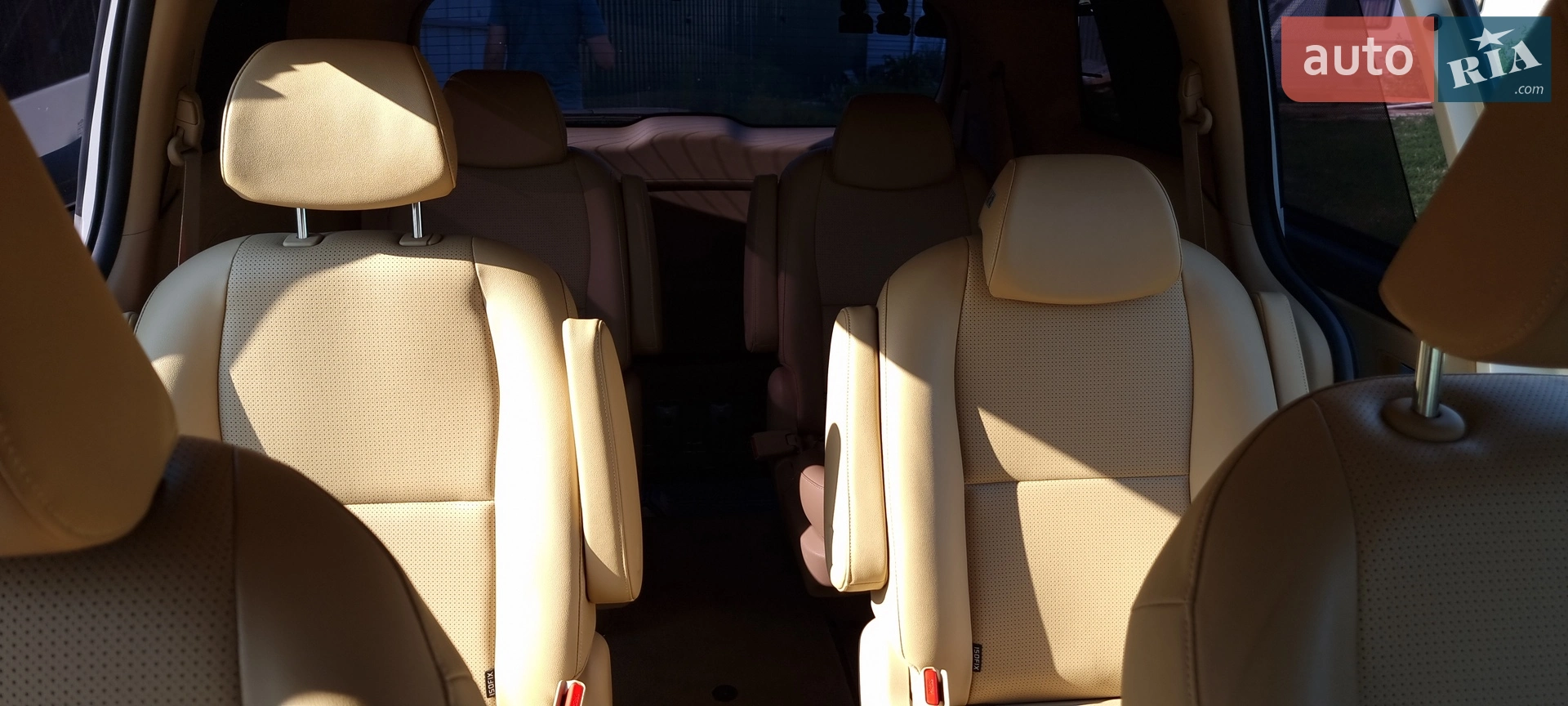 2018 Kia Carnival - мініатюра 19