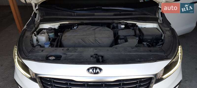 Минивэн Kia Carnival 2018 в Черновцах фото 14 Минивэн Kia Carnival 2018 в Черновцах