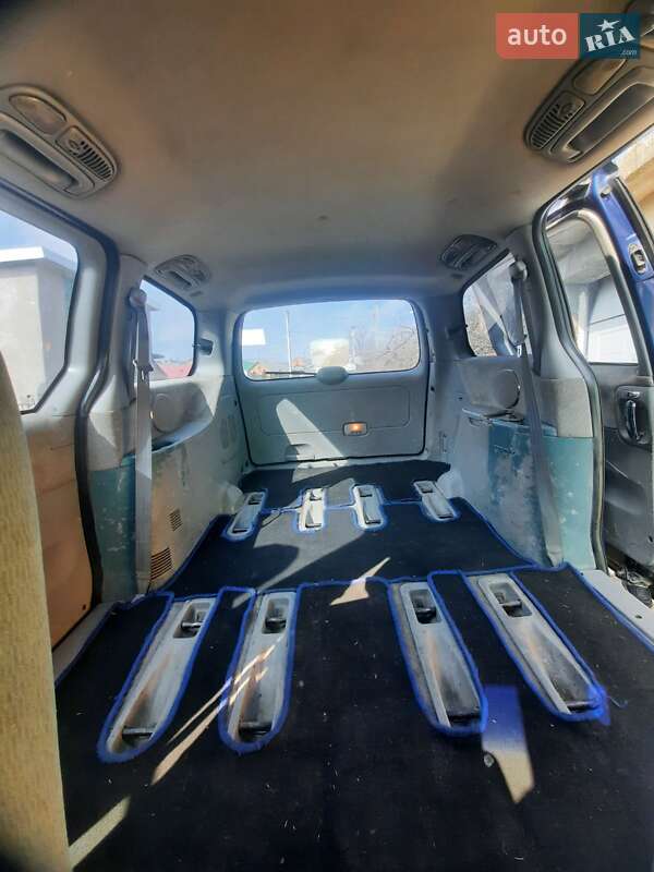 Минивэн Kia Carnival 2003 в Хмельницком