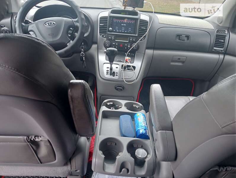 Минивэн Kia Carnival 2006 в Киеве фото 18 Минивэн Kia Carnival 2006 в Киеве