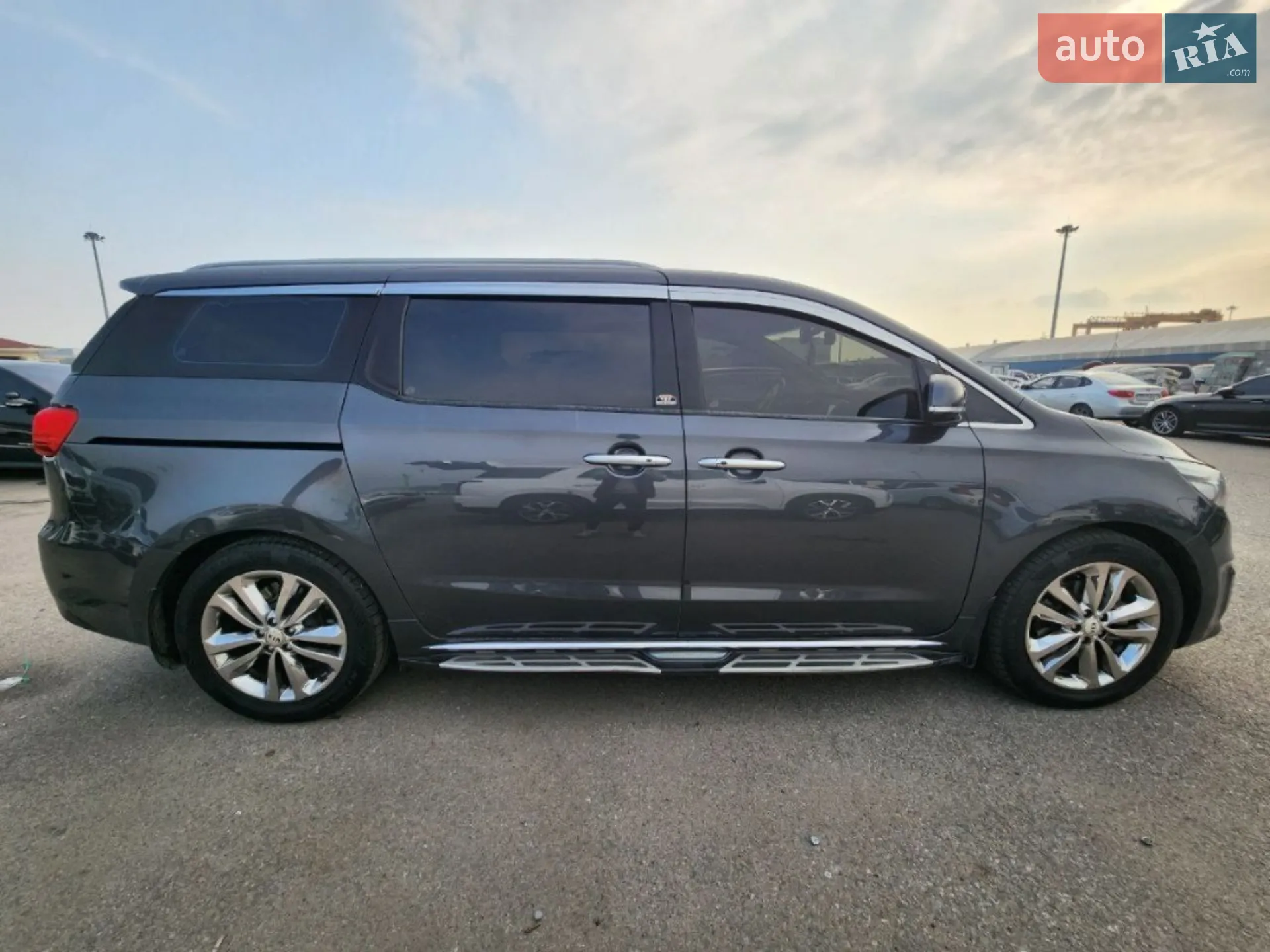 2016 Kia Carnival - мініатюра 4