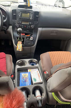 Минивэн Kia Carnival 2008 в 