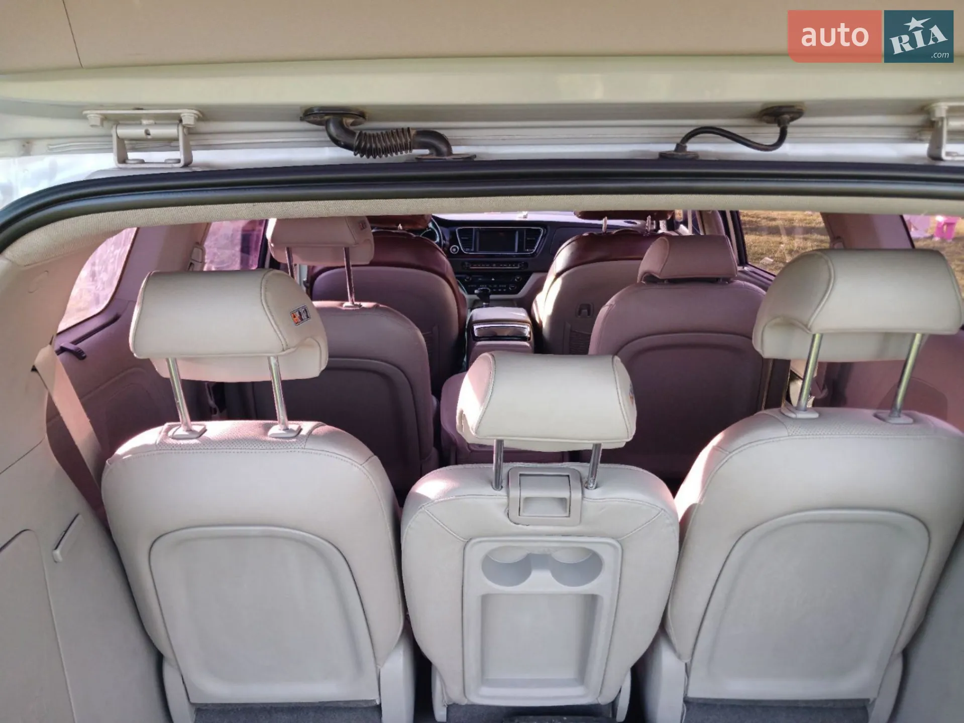 2014 Kia Carnival - мініатюра 25