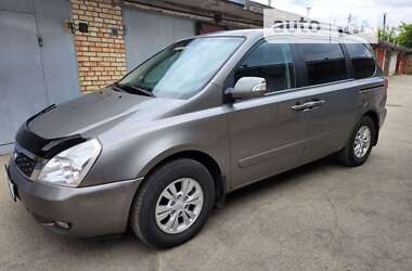 Мінівен Kia Carnival 2010 в Києві