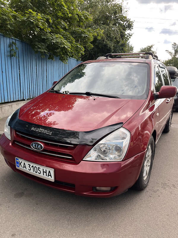 Минивэн Kia Carnival 2008 в Киеве