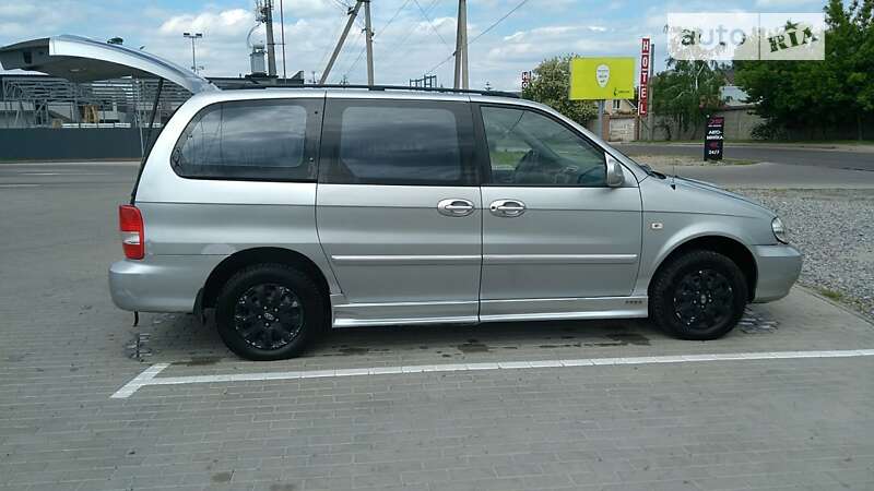 Мінівен Kia Carnival 2005 в Києві