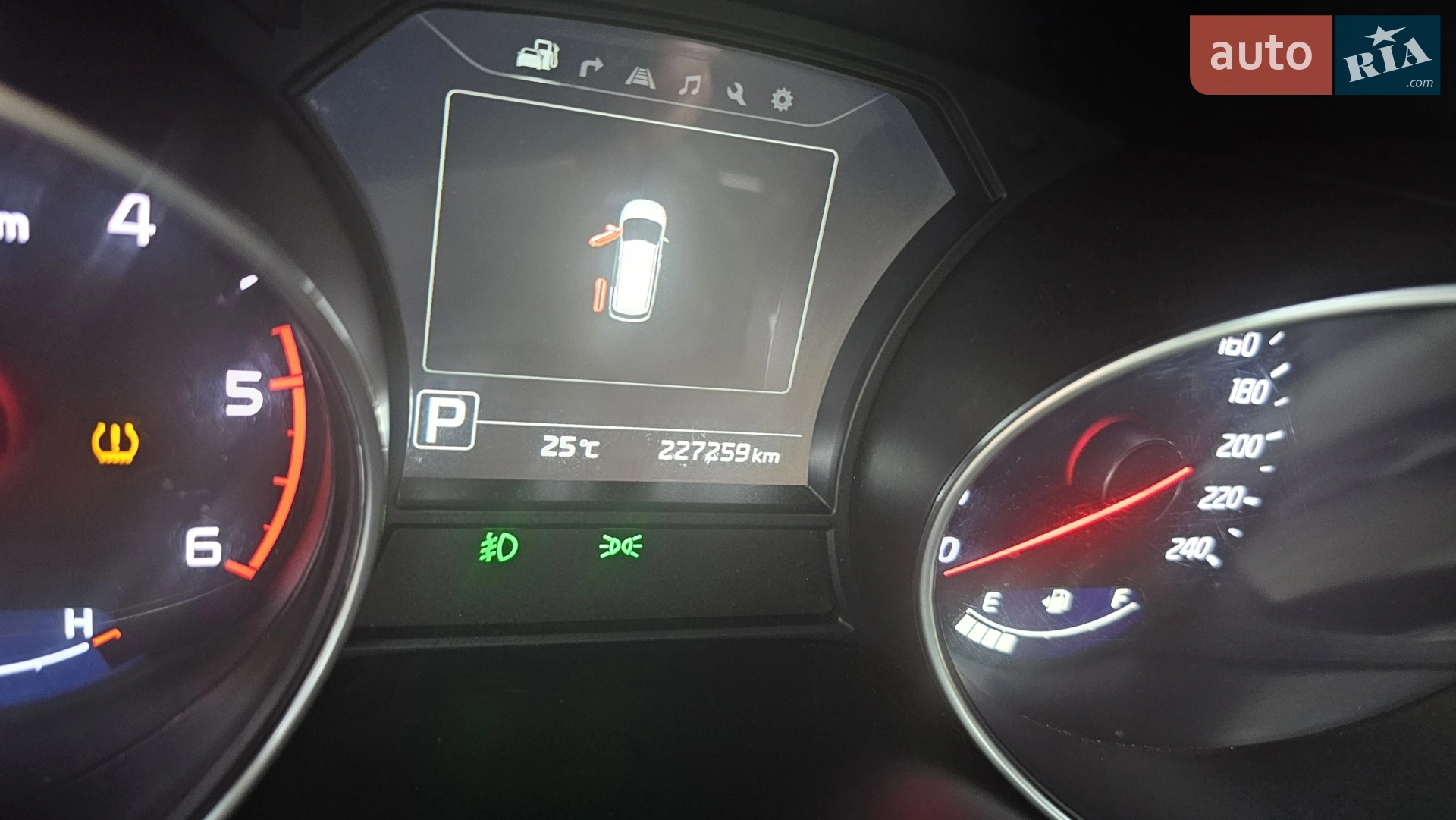 2014 Kia Carnival - мініатюра 20