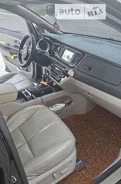 Минивэн Kia Carnival 2014 в Житомире