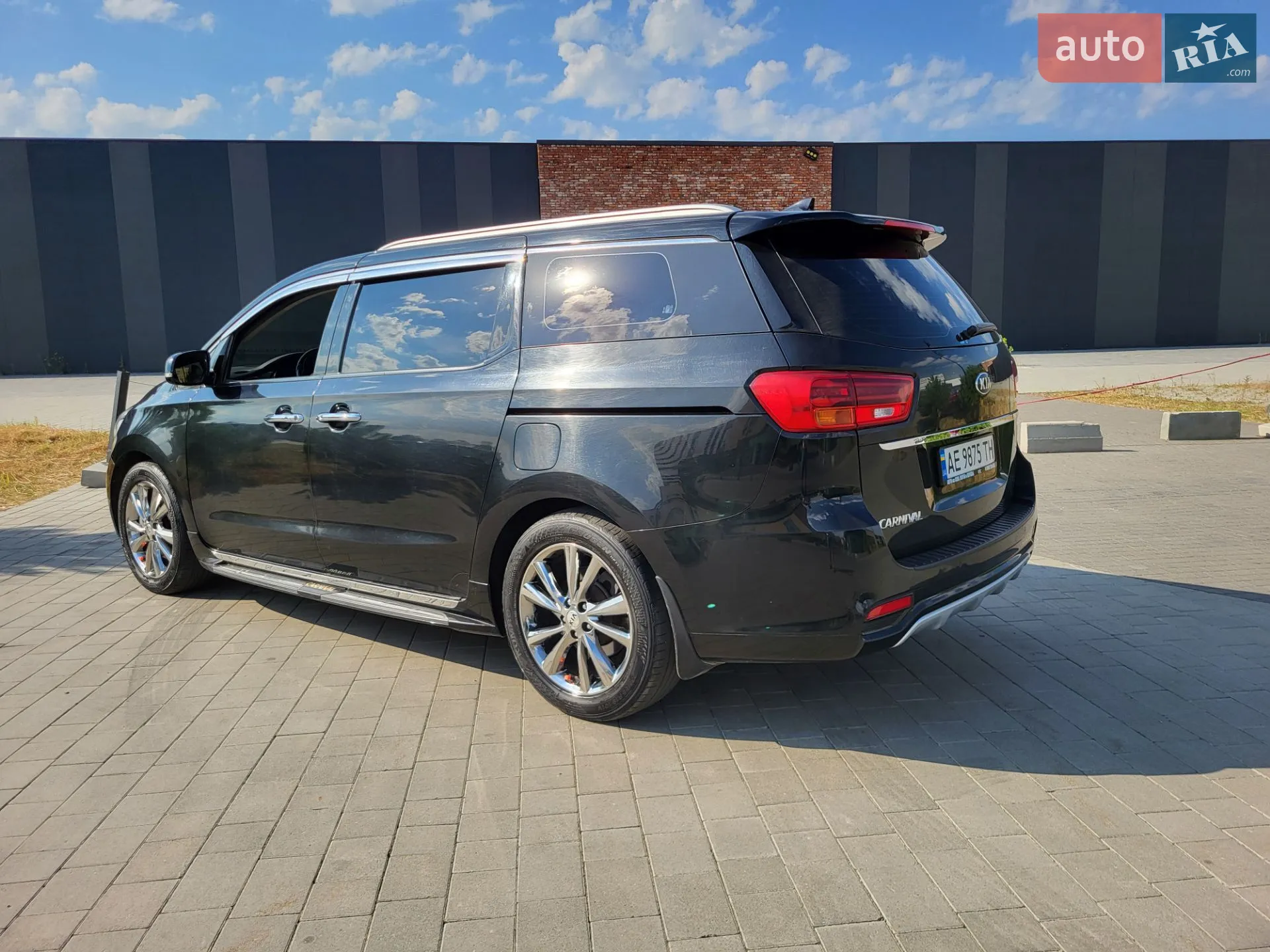 2018 Kia Carnival - мініатюра 4