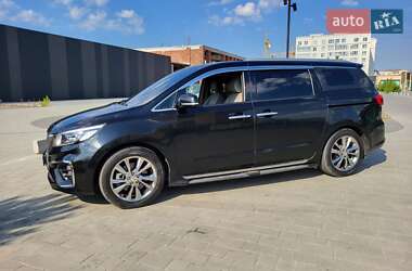 Мінівен Kia Carnival 2018 в Хмельницькому