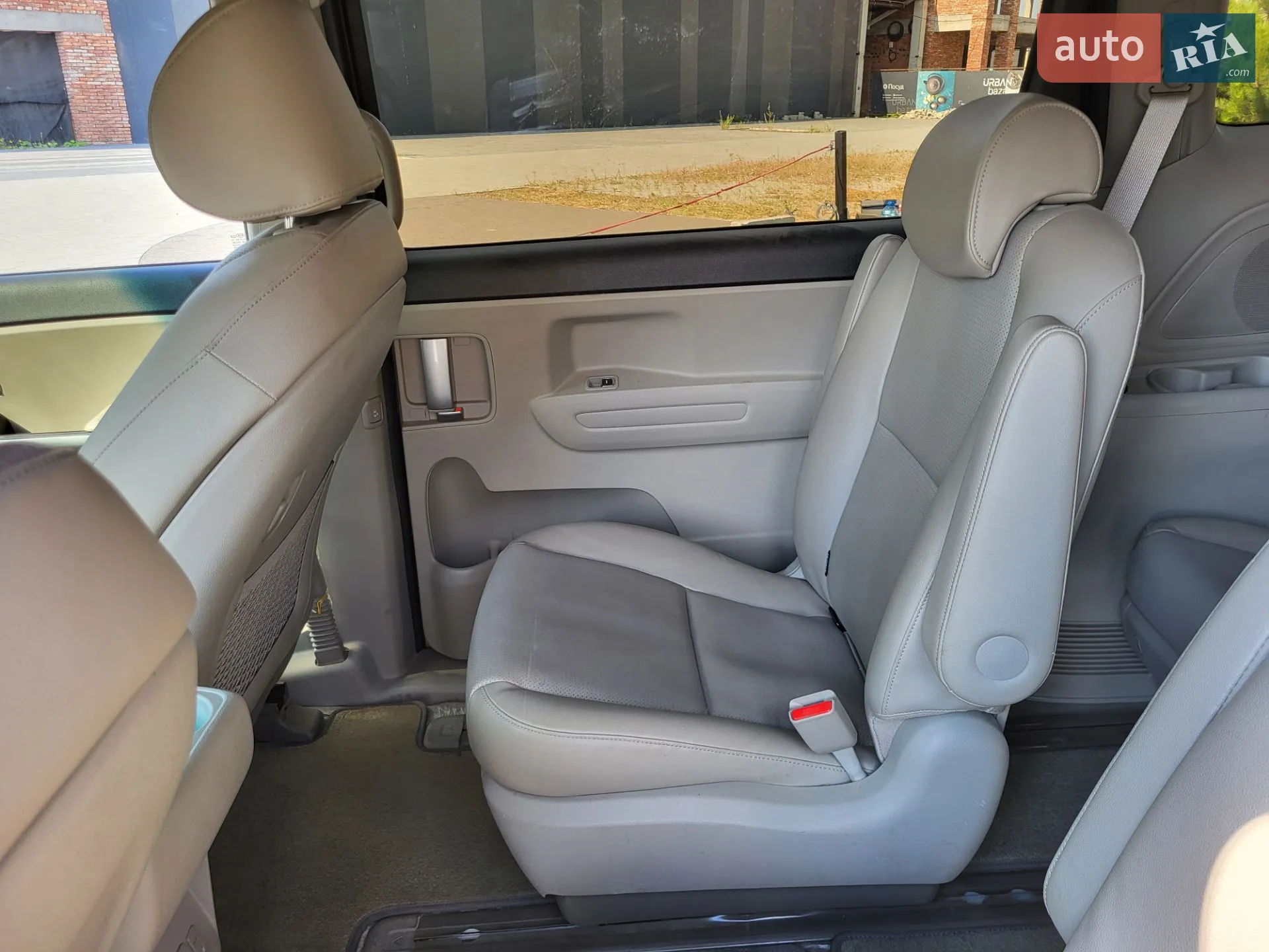 2018 Kia Carnival - мініатюра 43