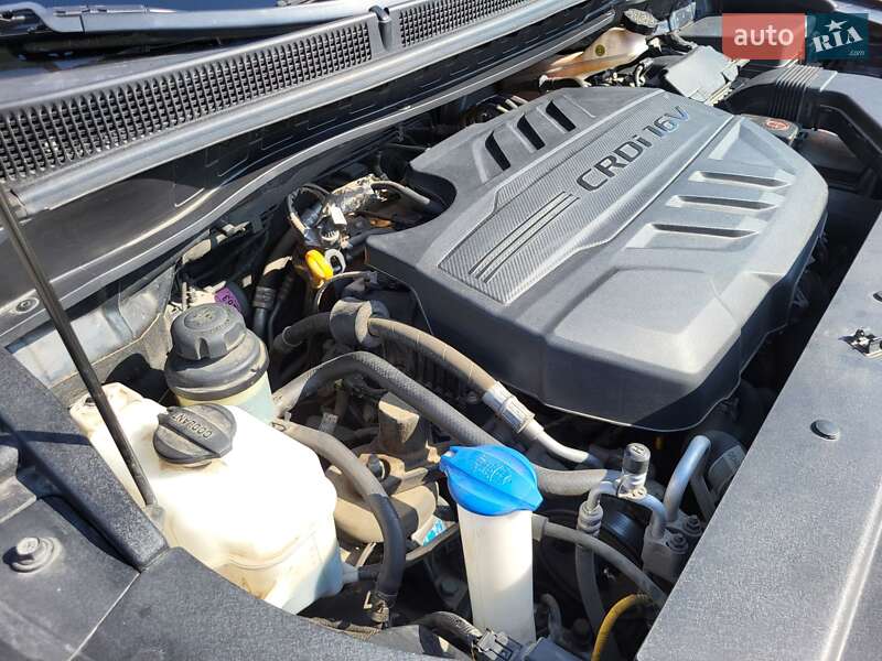 Минивэн Kia Carnival 2018 в Хмельницком