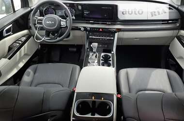 Минивэн Kia Carnival 2024 в 