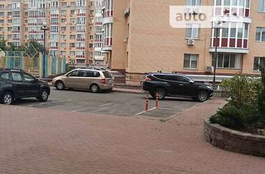 Мінівен Kia Carnival 2008 в Києві