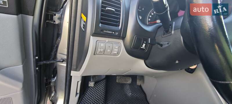 Минивэн Kia Carnival 2010 в Новояворовске фото 9 Минивэн Kia Carnival 2010 в Новояворовске