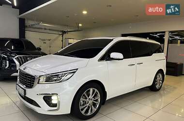 Мінівен Kia Carnival 2019 в Одесі