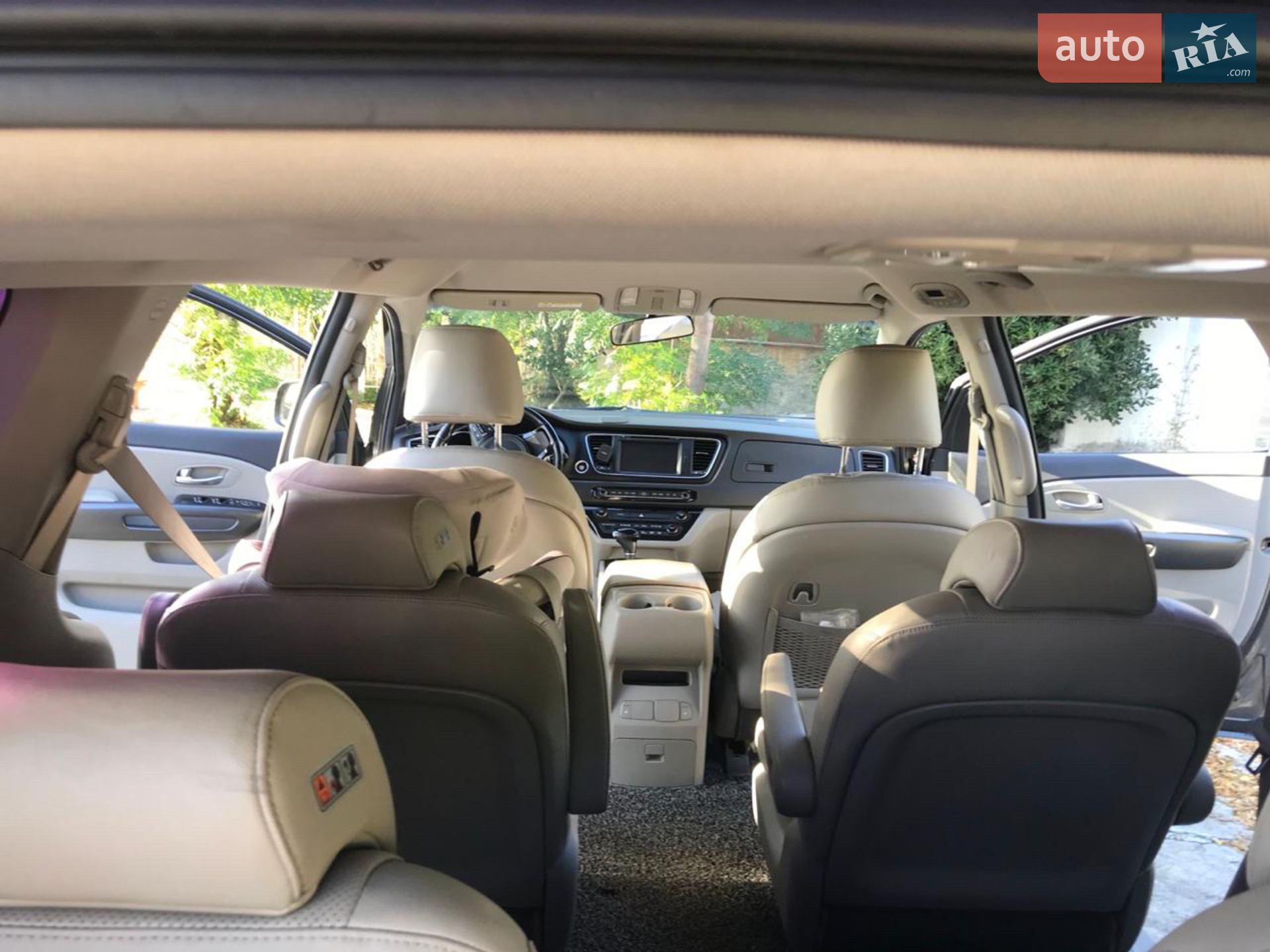 2015 Kia Carnival - мініатюра 11