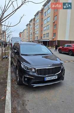 Минивэн Kia Carnival 2018 в Киеве